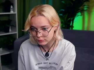 Offline ashleigh_connington on Flirt4Free