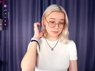 Offline ashleigh_connington on Flirt4Free