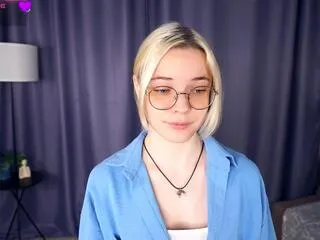 Offline ashleigh_connington on Flirt4Free