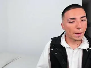 camilo_brayan on Flirt4Free