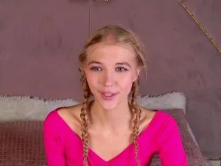 Offline chloe_lins on Flirt4Free