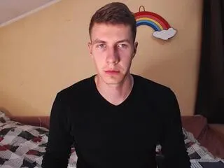 Offline chris_brien on Flirt4Free