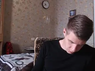 Offline chris_brien on Flirt4Free