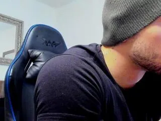 Offline connor_mckenzie on Flirt4Free