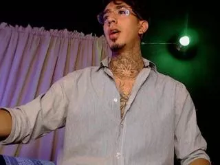 donovan_desmond on Flirt4Free 