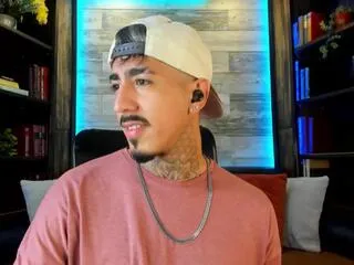 donovan_desmond on Flirt4Free 