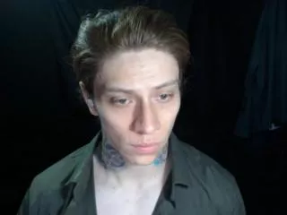 Offline giorgio_ditrone on Flirt4Free