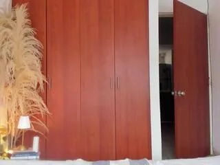 Offline ian_hawkins on Flirt4Free