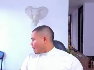 Freechat jackson_gray on Flirt4Free