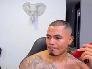 Freechat jackson_gray on Flirt4Free