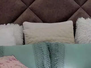 Freechat jaqueline_merlot on Flirt4Free