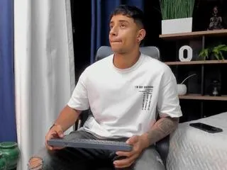 Offline jaze_bradley on Flirt4Free