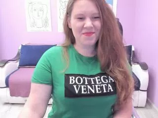 Freechat karolina_still on Flirt4Free