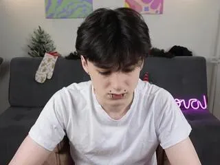 Offline kevin_hunnter on Flirt4Free