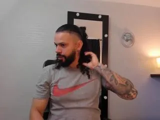 Offline lukas_bigg on Flirt4Free