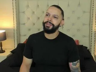 Offline lukas_bigg on Flirt4Free