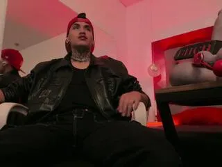 luke_evanns — Freechat on Flirt4Free