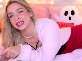 Offline maci_reynolds on Flirt4Free