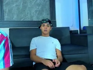 Offline mathias_kenny on Flirt4Free