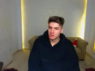 max_kaiden on Flirt4Free