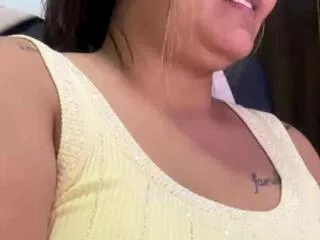 Freechat mia_laurent on Flirt4Free