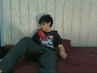 Offline mikey_banji on Flirt4Free