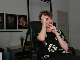 nathan_rusu — Freechat on Flirt4Free