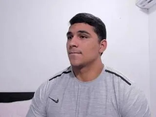 Freechat noah_lahm on Flirt4Free