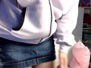 olivia_sunny — Freechat on Flirt4Free