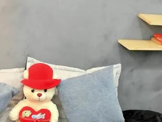 Away rapunzel_deluna on Flirt4Free