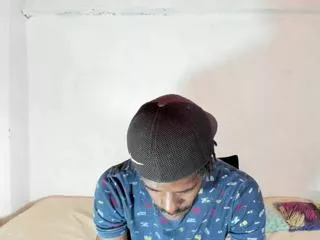 tairon_tuck on Flirt4Free