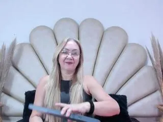 Freechat victoria_fiire on Flirt4Free