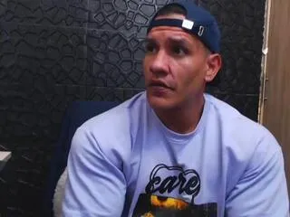 Offline viktor_herrera on Flirt4Free