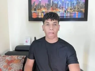 Offline yoxi_martinez on Flirt4Free