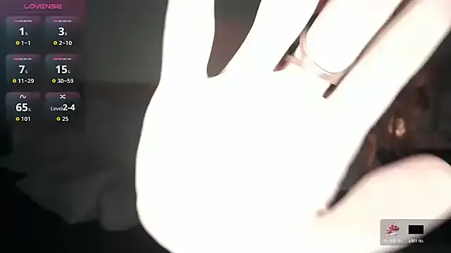 ___leo_____ on StripChat 