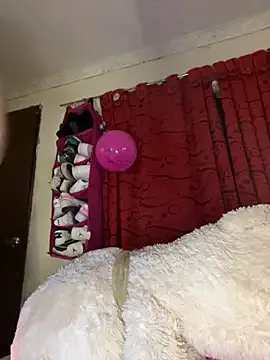 _Dulcinea777 on StripChat