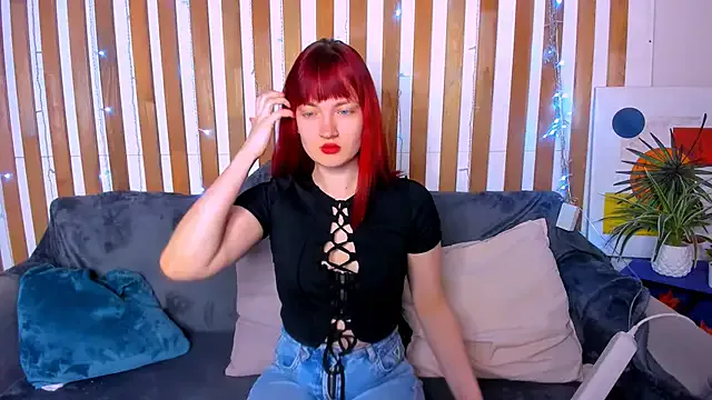 Alicia_Wiliss — 1 token- 1 slap on the ass