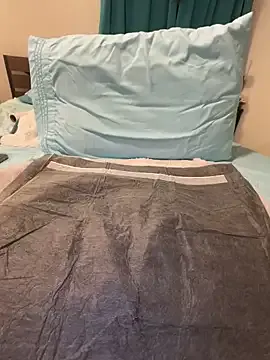 AllieCatWhore on StripChat