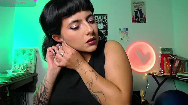 Freechat AlmaNanax on StripChat