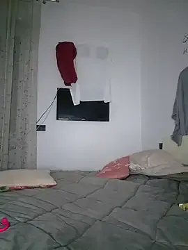 amalia202555 — Finger pussy + plug ass