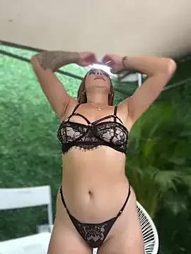 AmberAngelXXX — MAKE ME SQUIRT
