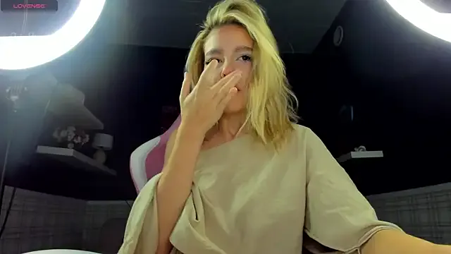 Freechat Anna_Robinson on StripChat