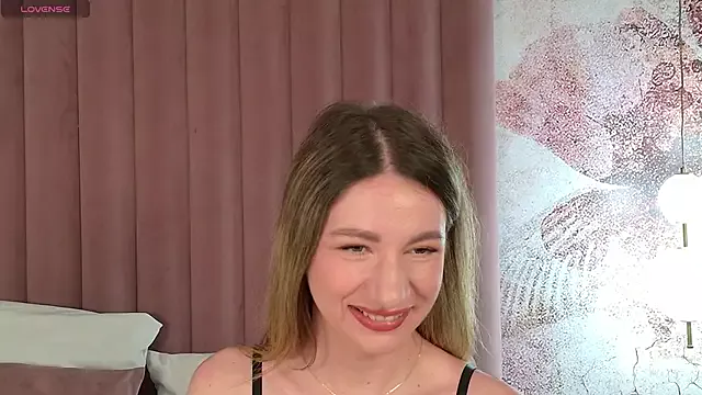 AriaHeart on StripChat 