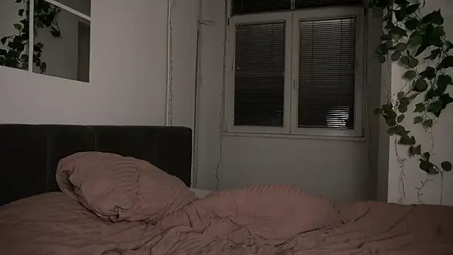 ArianaMur on StripChat