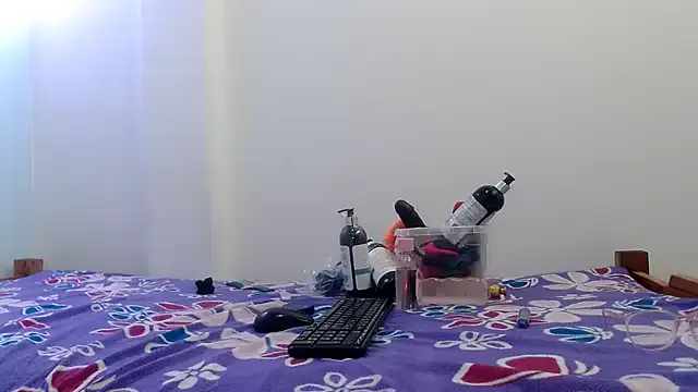 ashlyanaldeep18 on StripChat