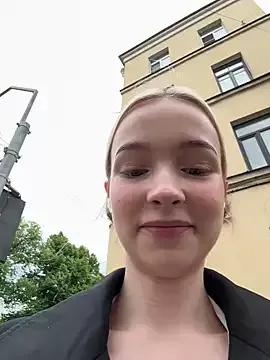 Baby_Tiny on StripChat