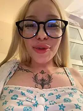 babydolll on StripChat