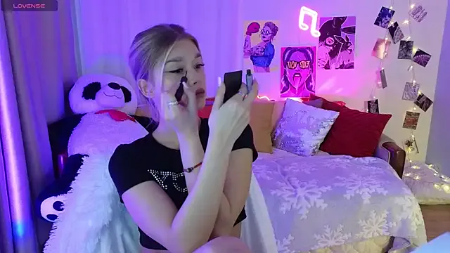 Freechat BattyMelody on StripChat