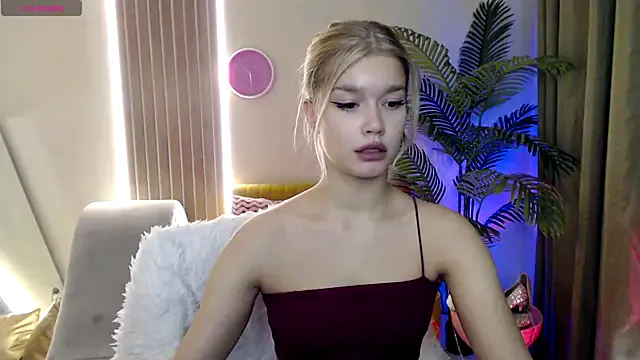 Freechat BattyMelody on StripChat