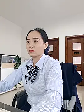 Freechat bingxin- on StripChat